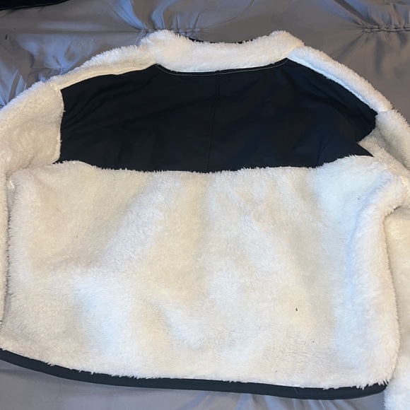 Nike jacket - Picture 5 of 5